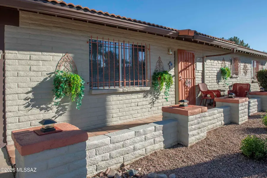 1031 S La Pera, Green Valley, AZ 85614 - #3