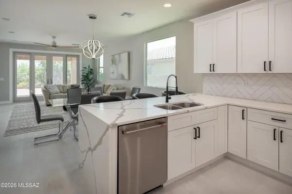 12192 N Golden Mirror, Marana, AZ 85658