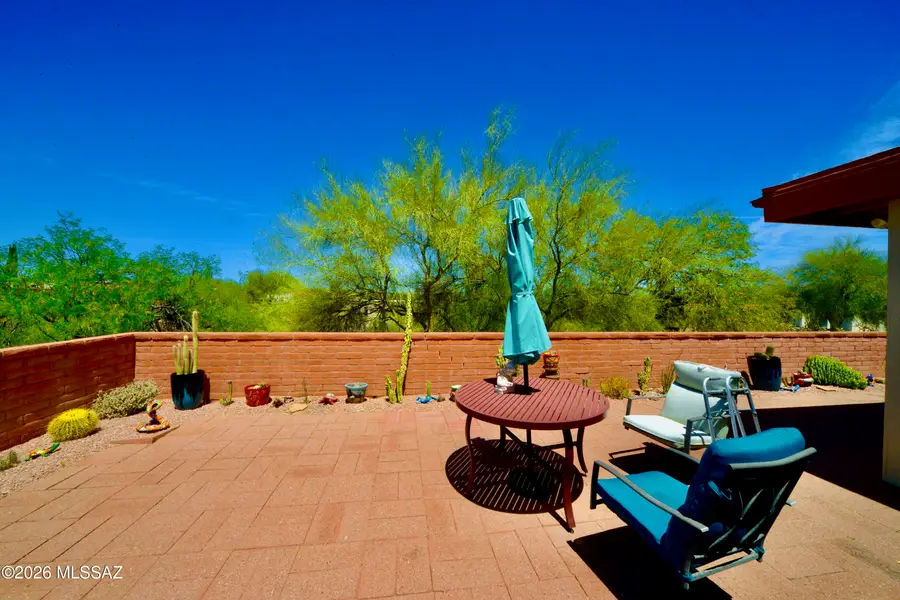 858 S Camino Guarina, Green Valley, AZ 85614 - #2