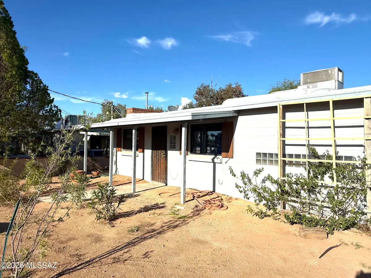 2514 N Sycamore, Tucson, AZ 85712 - #1