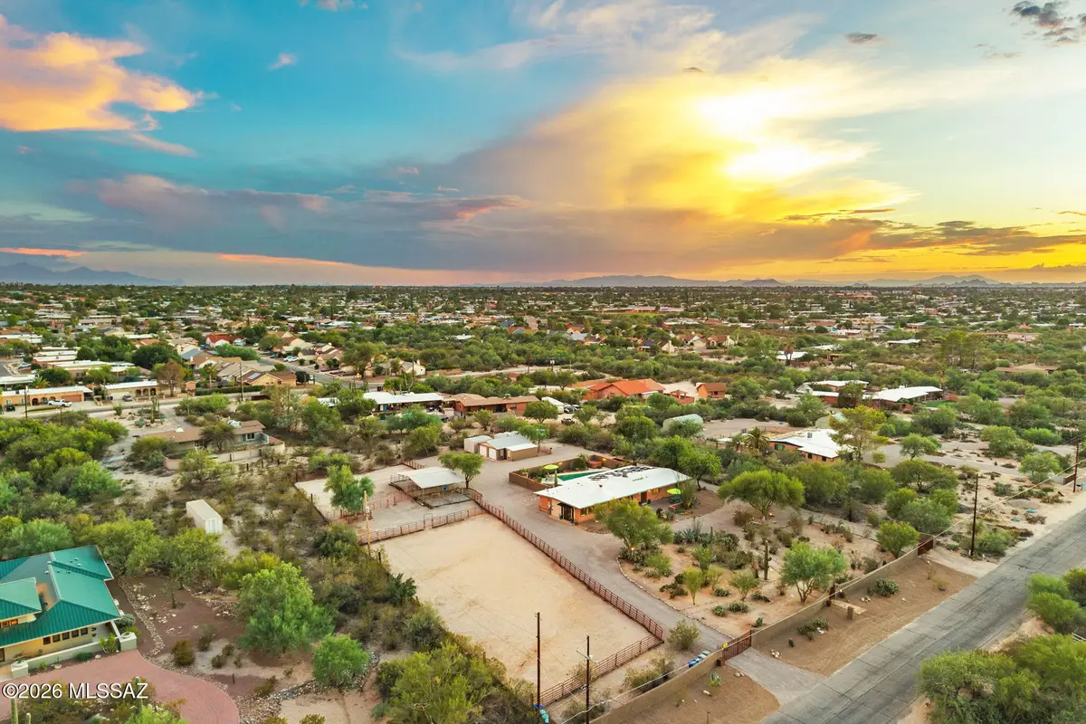 9420 E Sierra, Tucson, AZ 85710 - #1