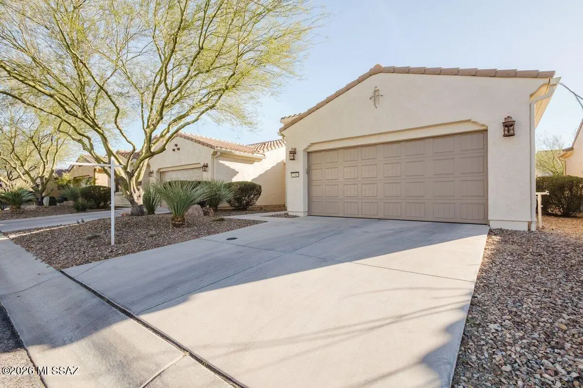 1744 E Burning Hill, Green Valley, AZ 85614 - #1