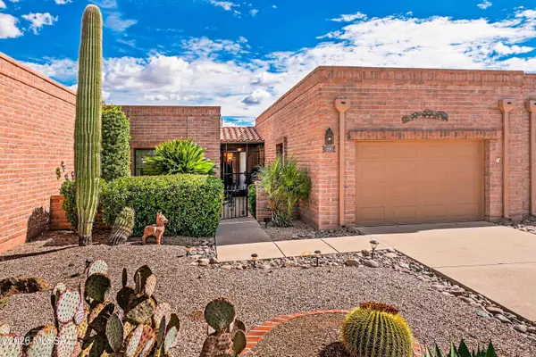 1381 W Camino Del Pato, Green Valley, AZ 85622