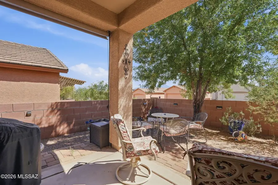 433 W Bazille, Green Valley, AZ 85614 - #2