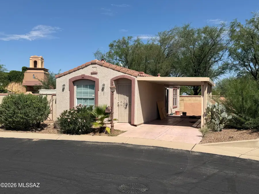 1327 W Vuelta Las Campanas, Sahuarita, AZ 85629 - #3