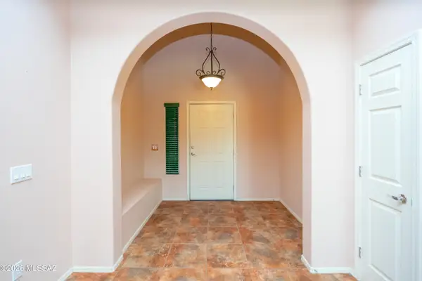 9374 S Avenida Mochuelo, Vail, AZ 85641