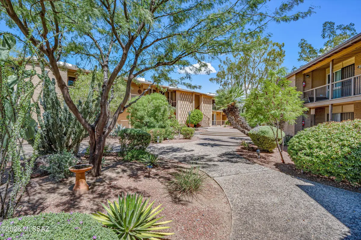 4 W Greenock, Tucson, AZ 85737 - #1