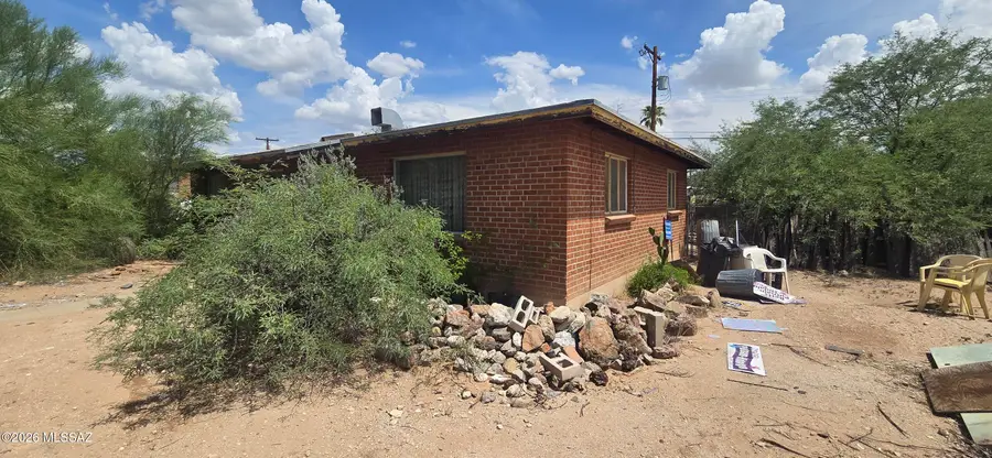 536 E Flores, Tucson, AZ 85705 - #2