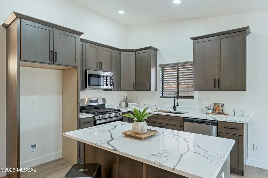9316 N Eagle Dancer, Tucson, AZ 85742 - #3