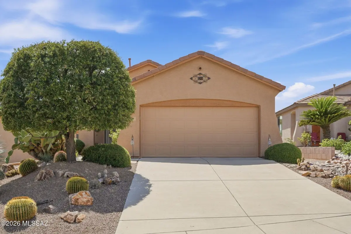 550 W Astruc, Green Valley, AZ 85614 - #1