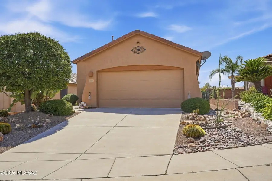 550 W Astruc, Green Valley, AZ 85614 - #3