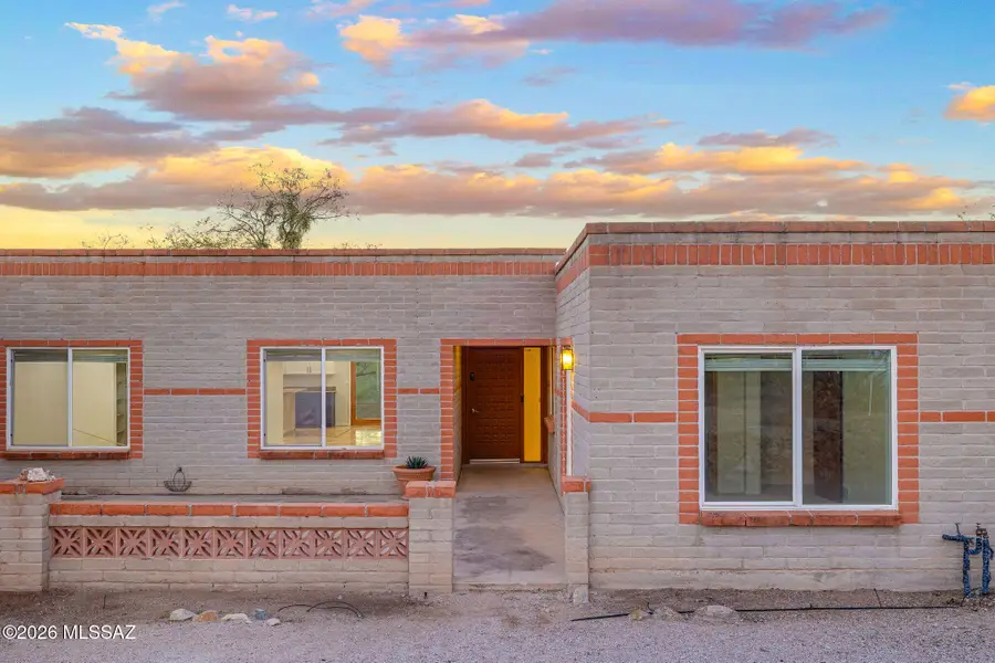 3721 N Sierra Madre, Tucson, AZ 85749 - #3