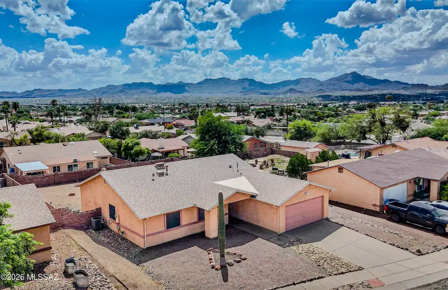 6889 N De Chelly, Tucson, AZ 85741 - #3