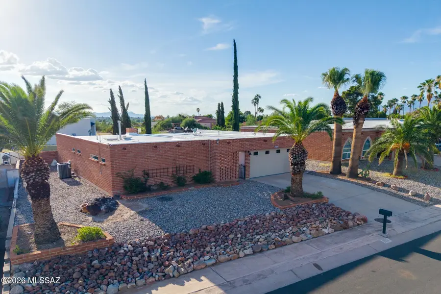 2440 S Camino Seco, Tucson, AZ 85710 - #2