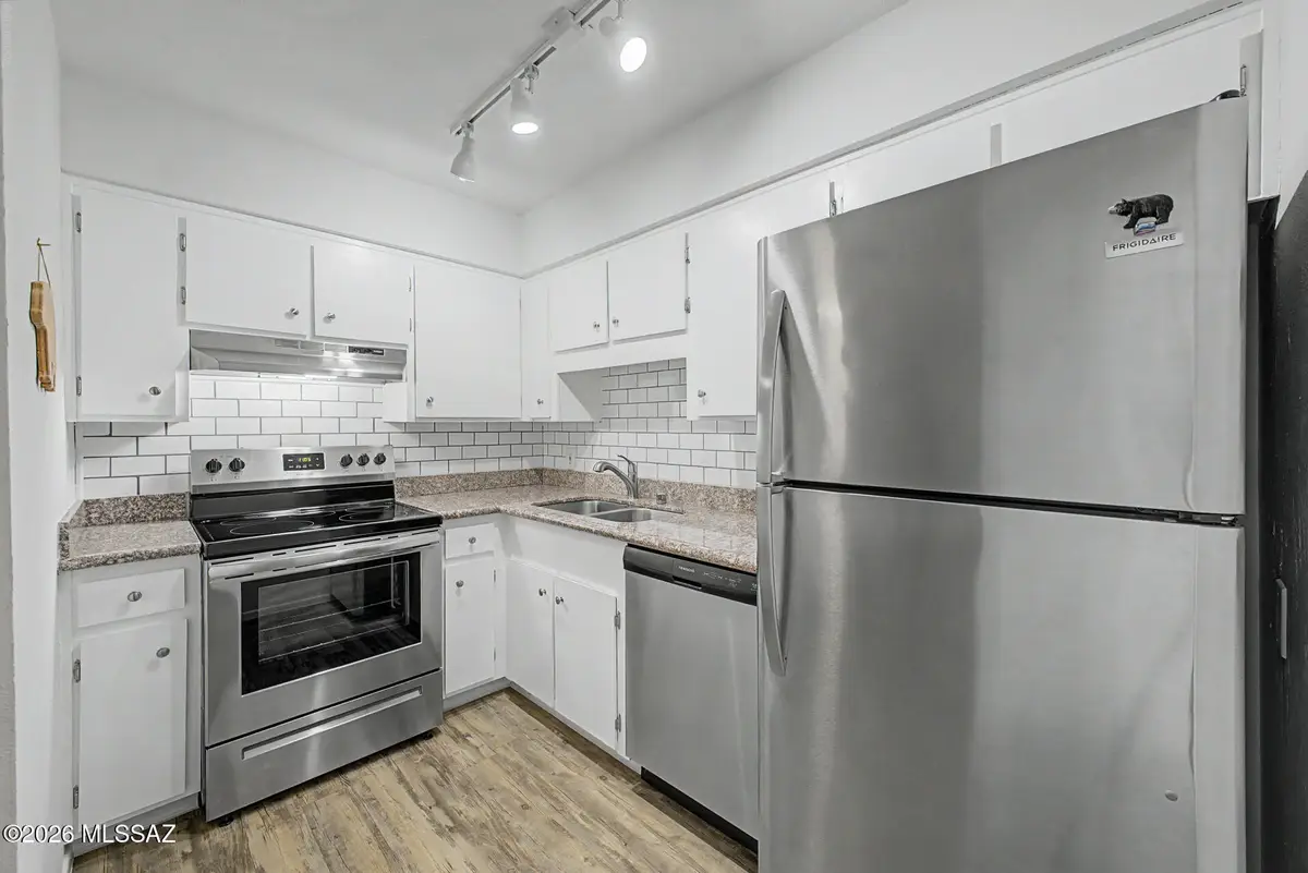 1600 N Wilmot, Tucson, AZ 85712 - #1