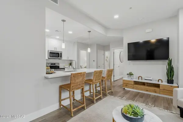 2022 E River, Tucson, AZ 85718