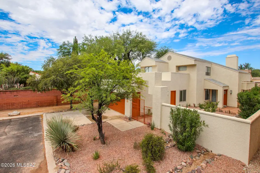 3151 N Tamarisk, Tucson, AZ 85712 - #3