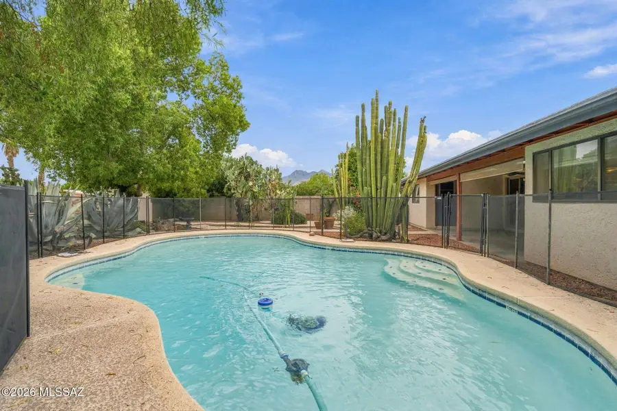 2721 N Dos Hombres, Tucson, AZ 85715 - #2
