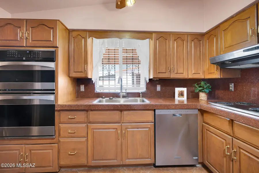 7425 E 20th, Tucson, AZ 85710 - #3