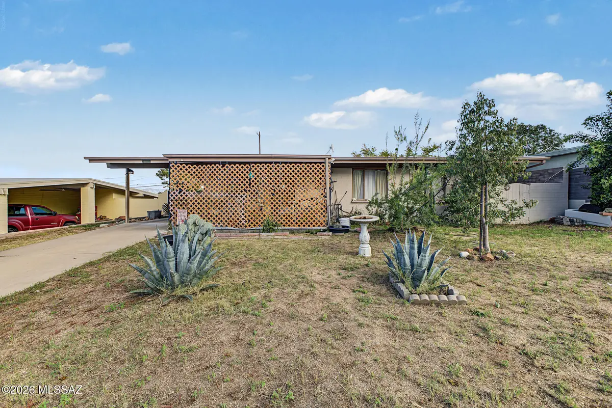 917 W 3rd, San Manuel, AZ 85631 - #1