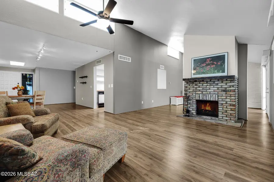 5701 E Glenn, Tucson, AZ 85712 - #3