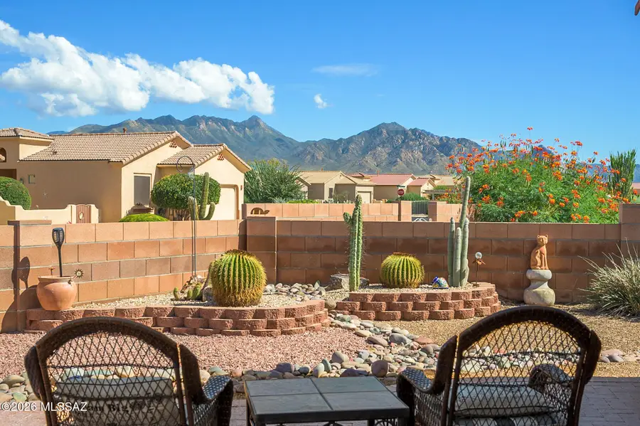 2321 S Via Espinosa, Green Valley, AZ 85614 - #2