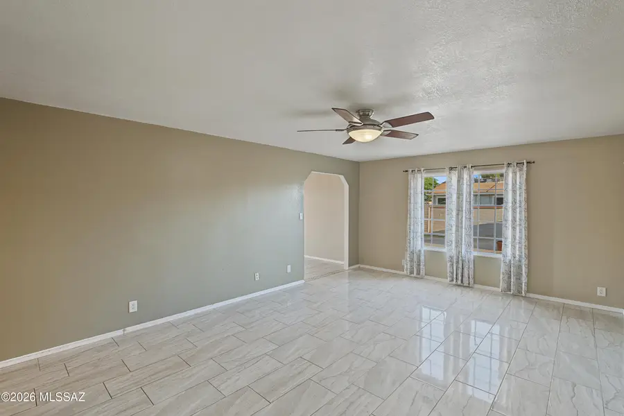 810 S Sarnoff, Tucson, AZ 85710 - #2