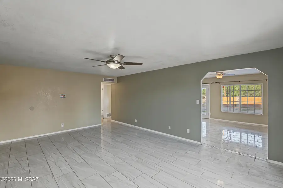 810 S Sarnoff, Tucson, AZ 85710 - #3