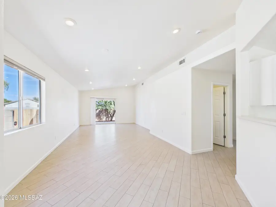2136 W Frostwood, Tucson, AZ 85745 - #3