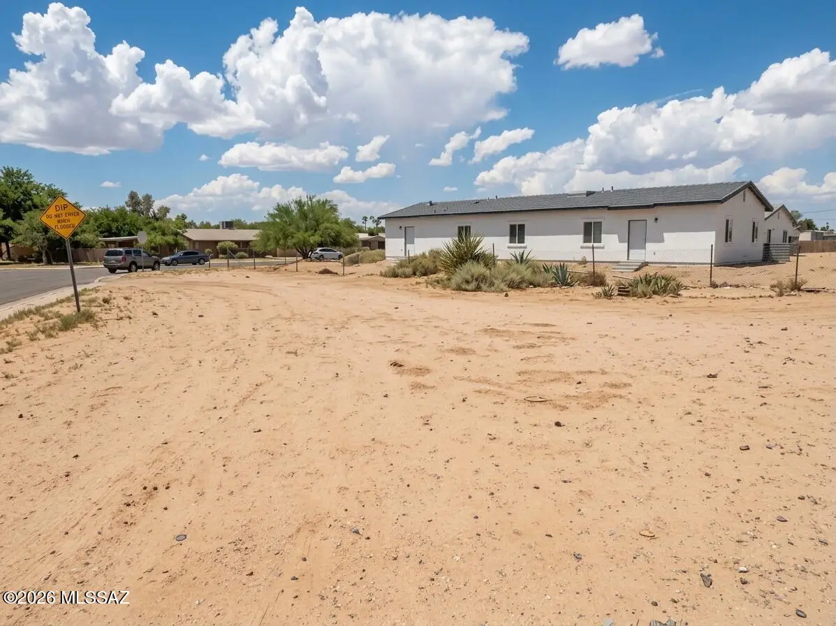 17 W Illinois, Tucson, AZ 85714 - #1
