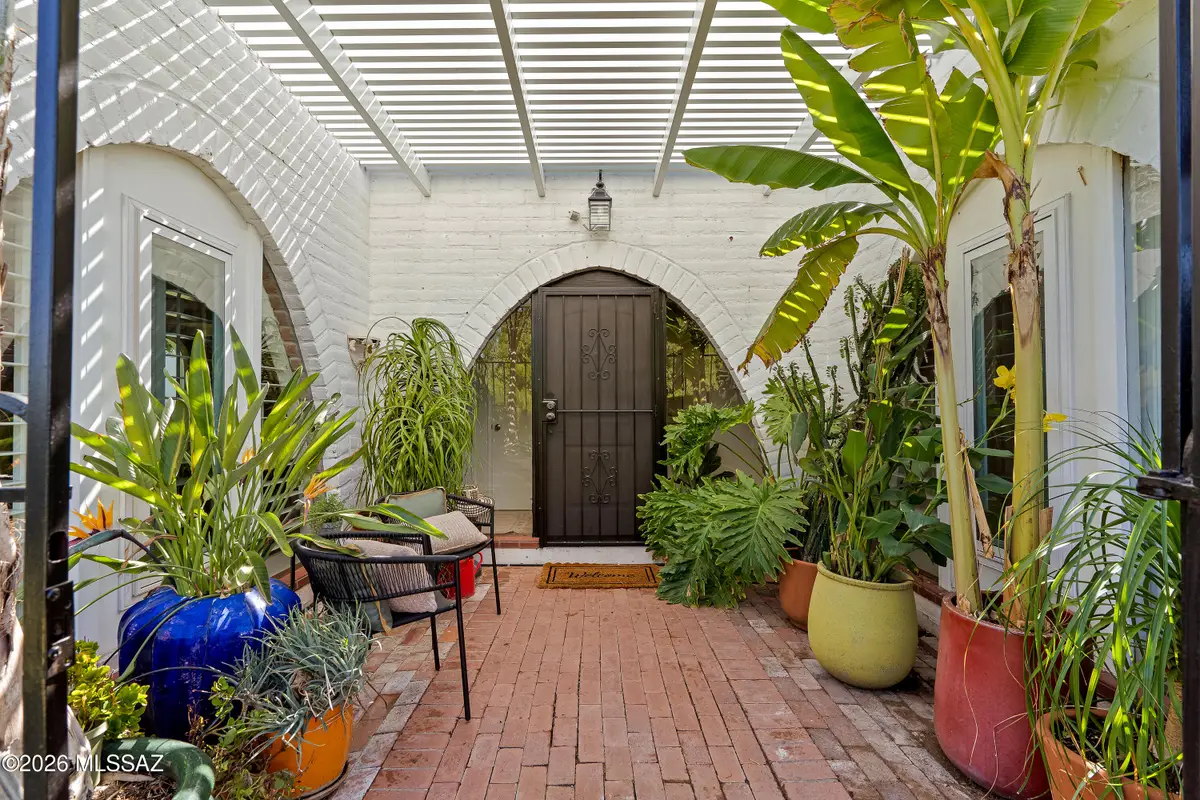636 W Roller Coaster, Tucson, AZ 85704 - #1