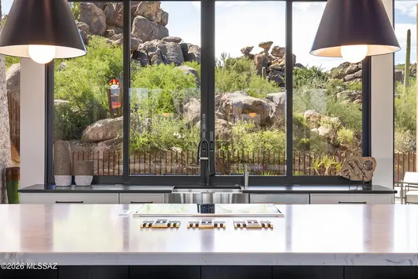 223 W Shimmering Desert, Oro Valley, AZ 85755