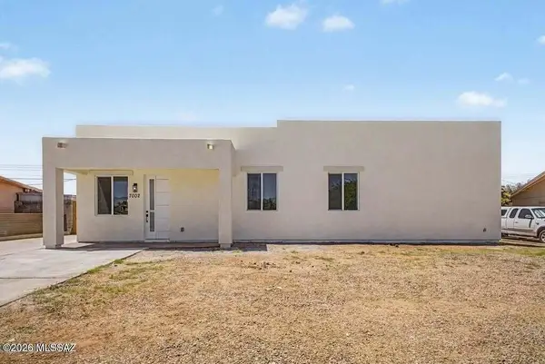 7002 E Calle Osito, Tucson, AZ 85710