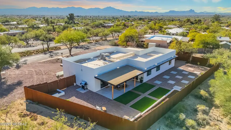345 E Catalina Shadows, Tucson, AZ 85704 - #2