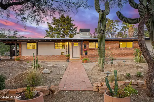 6909 E Mesa Grande, Tucson, AZ 85715