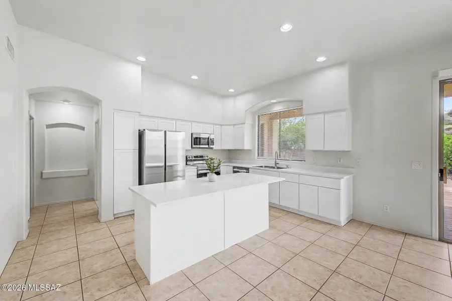 11701 N Pyramid Point, Oro Valley, AZ 85737 - #2