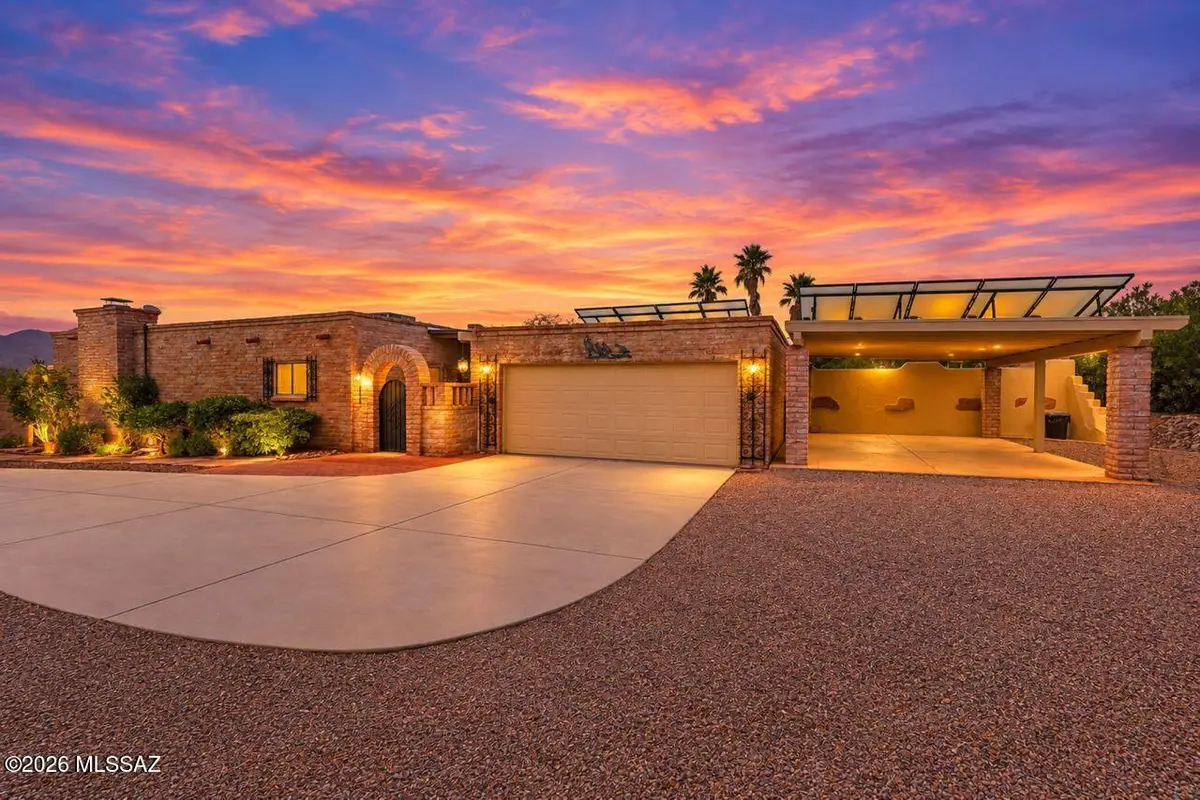 1806 S Calle Montanosa, Green Valley, AZ 85622 - #1