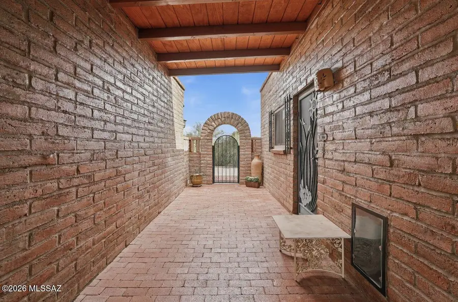 1806 S Calle Montanosa, Green Valley, AZ 85622 - #2