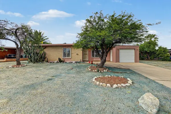 8251 E Escalante, Tucson, AZ 85730