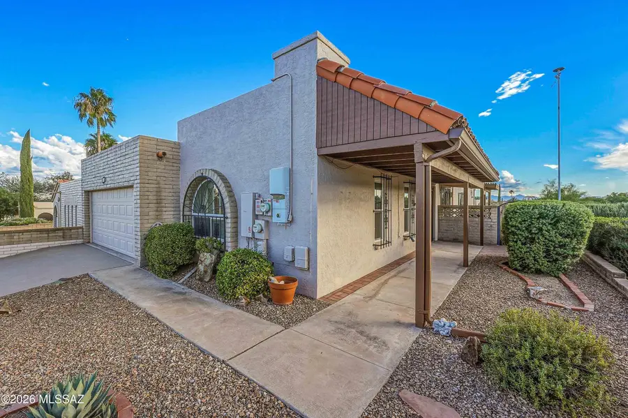 1051 W Camino Velasquez, Green Valley, AZ 85622 - #3