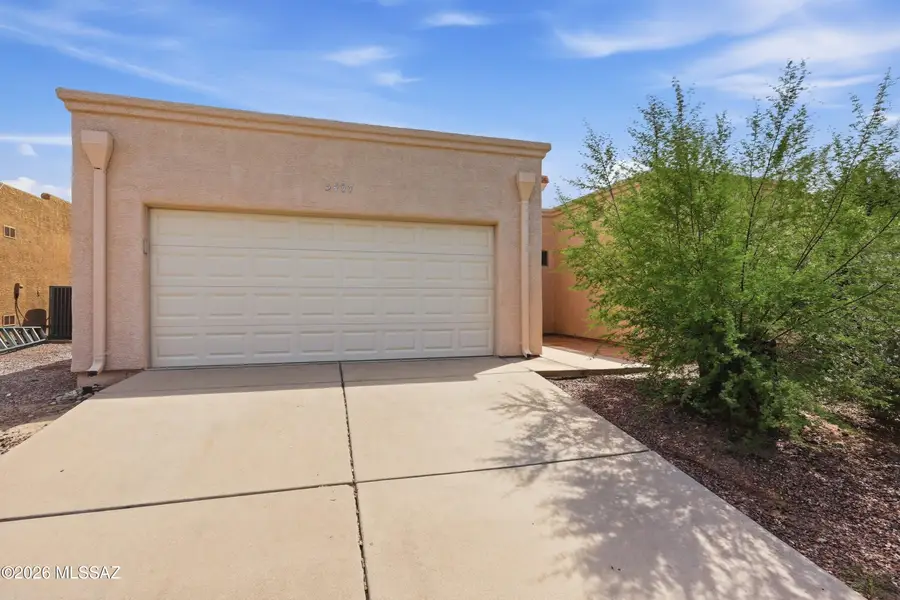 5497 S Wembly, Tucson, AZ 85746 - #2