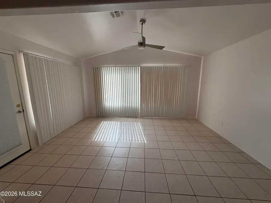 2429 N Camino Reloj, Green Valley, AZ 85614 - #3