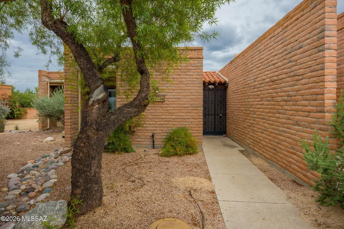 1738 W Dalehaven, Tucson, AZ 85704 - #1