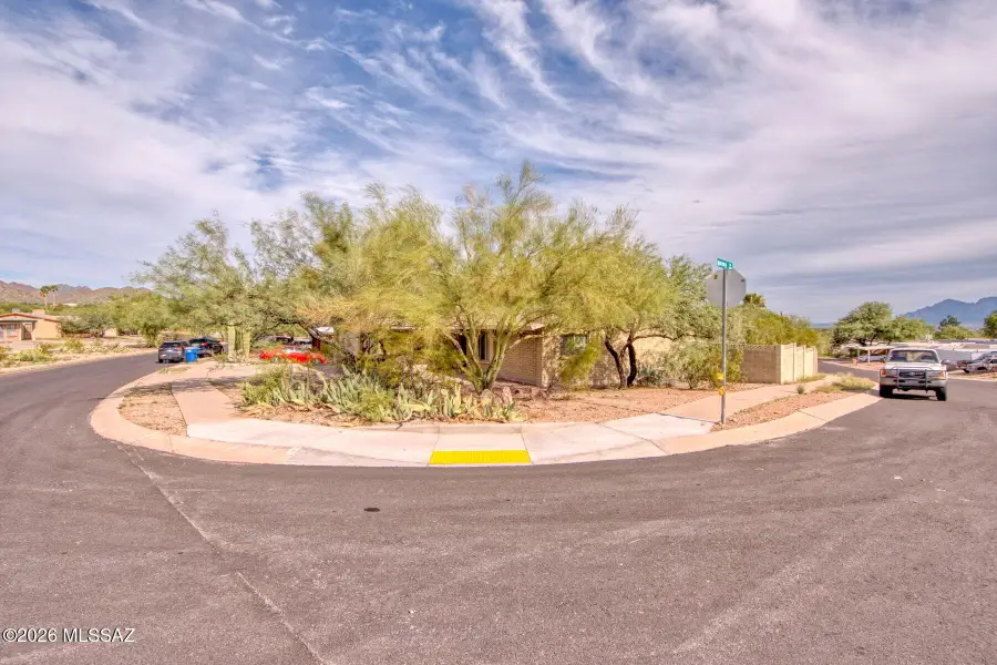 2720 W San Juan, Tucson, AZ 85713 - #3