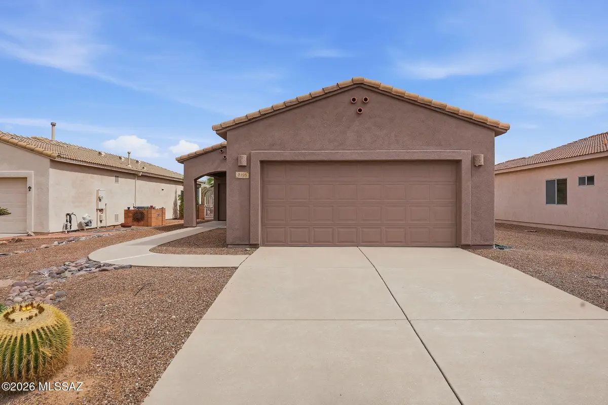 2195 S Pecan Vista, Green Valley, AZ 85614 - #1