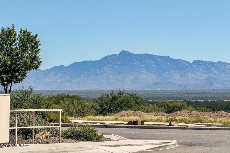 818 W Calle Alta Curva, Sahuarita, AZ 85629 - #2