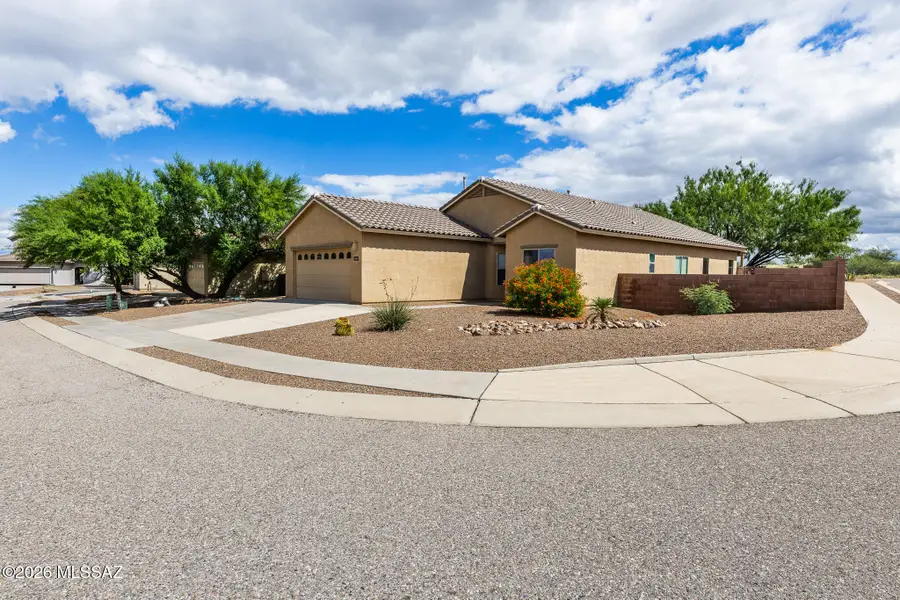 1003 S Throne Room, Benson, AZ 85602 - #2