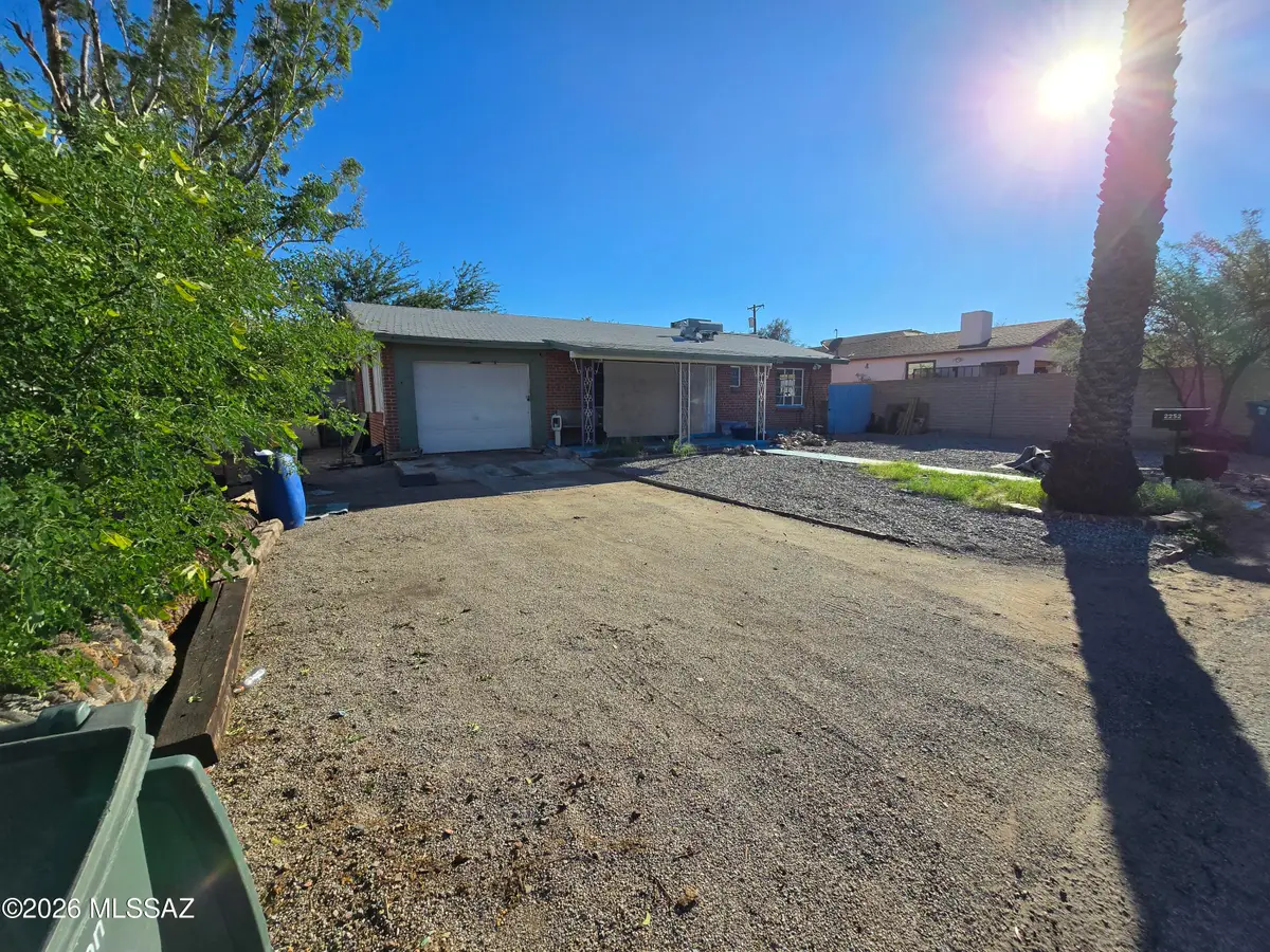 2252 E Grant, Tucson, AZ 85719 - #1