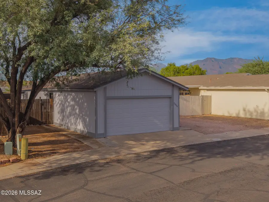 2064 W Brittain, Tucson, AZ 85705 - #3