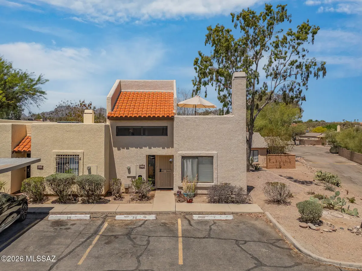 2533 N Ironwood Ridge, Tucson, AZ 85745 - #1